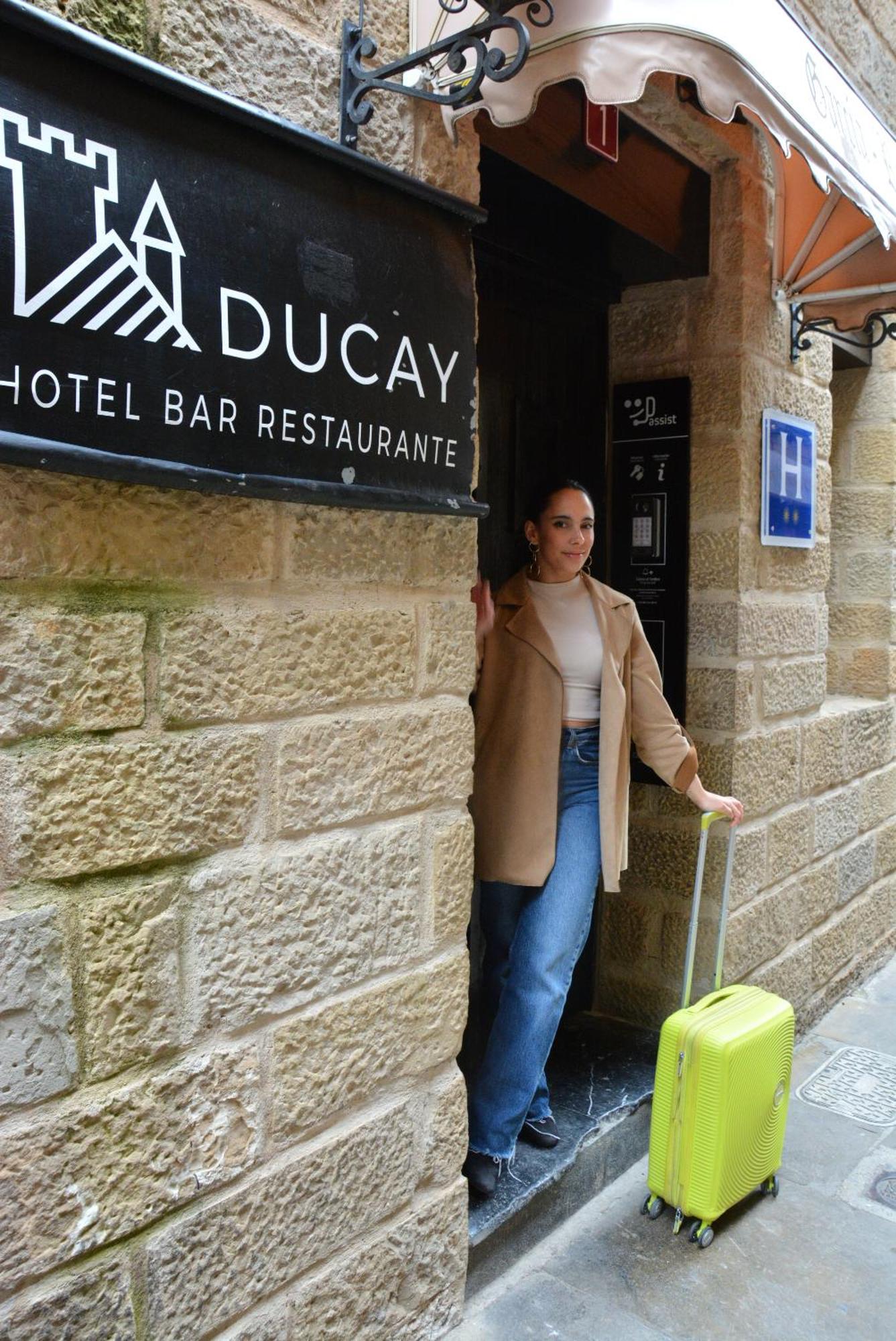 Hotel&Bar Ducay Olite Eksteriør billede